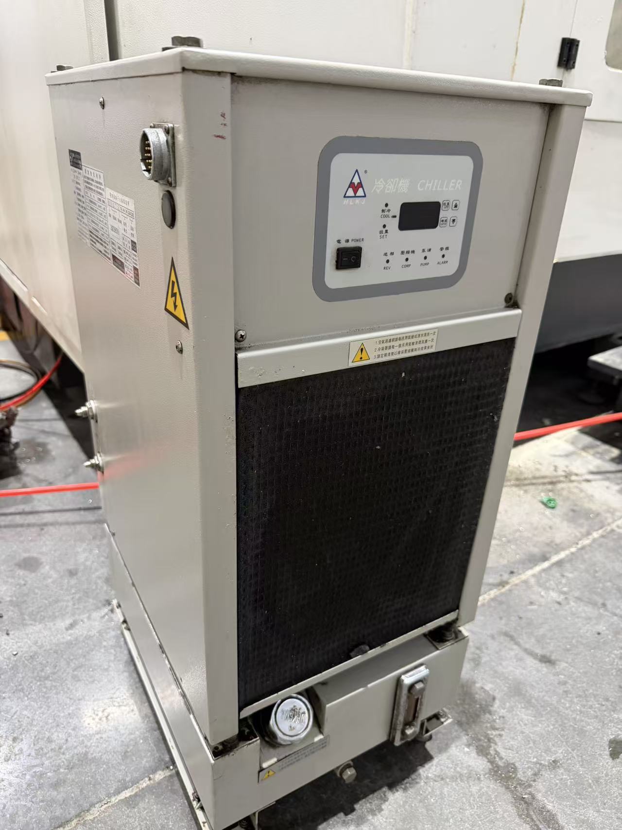 艾格润850加工中心 图 4