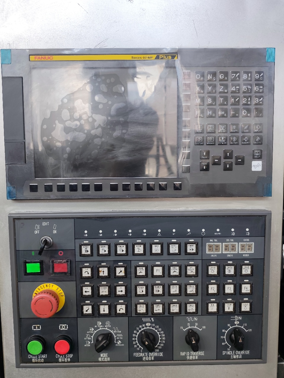 巨岡CL800加工中心 图 3